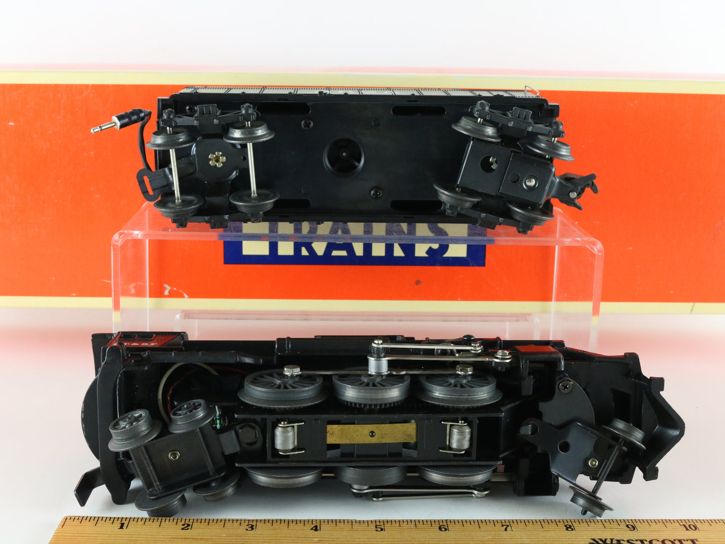 Lionel O 6-18635 Santa Fe ATSF 2-6-4 Steam Locomotive & Tender
