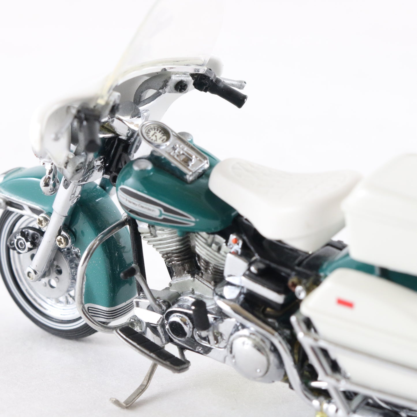 1976 Harley Davidson Electra Glide Franklin Mint 1:24 Model Motorcycle