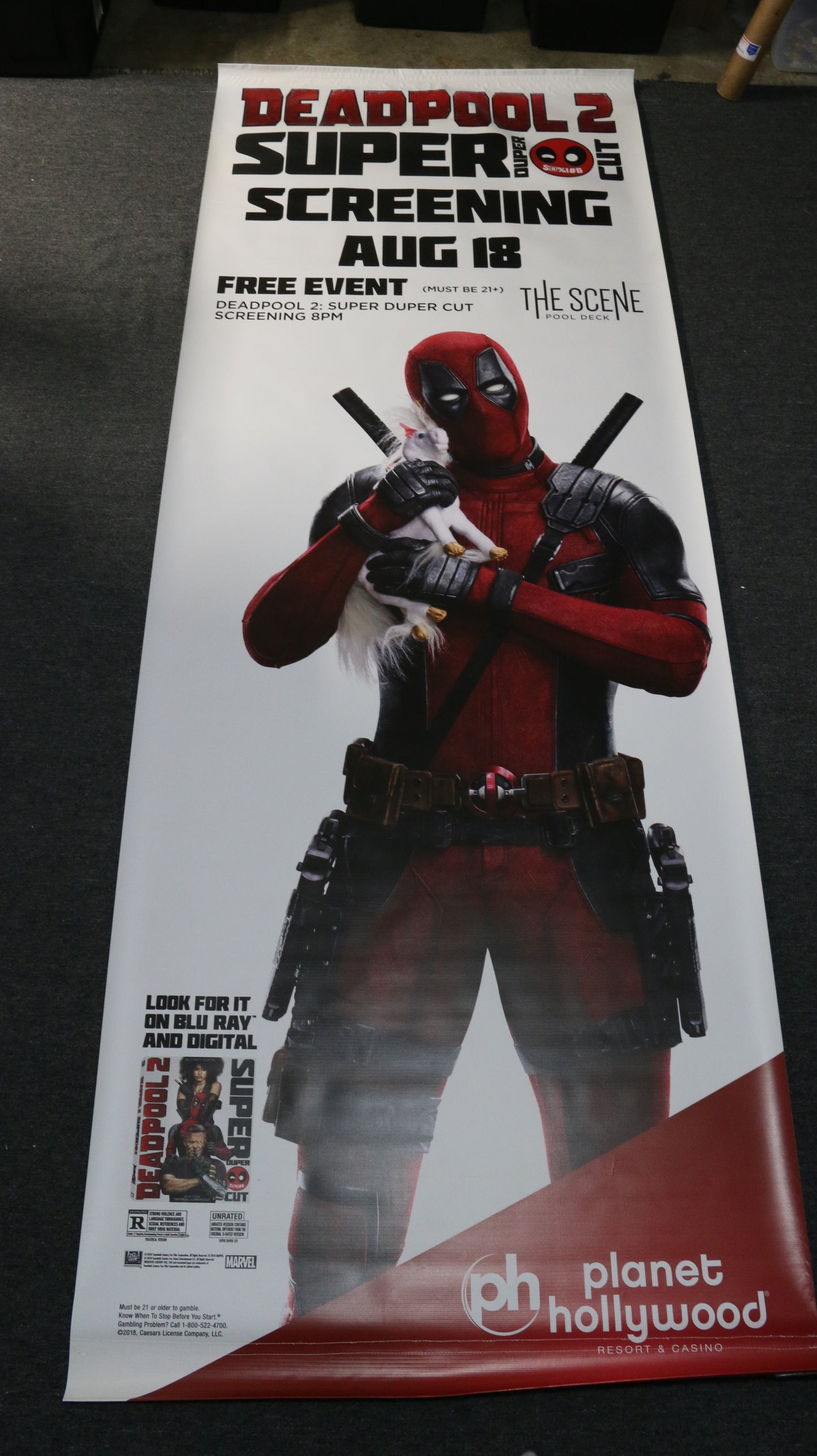 Deadpool 2 Planet Hollywood massive fabric poster Super Duper Cut collectible