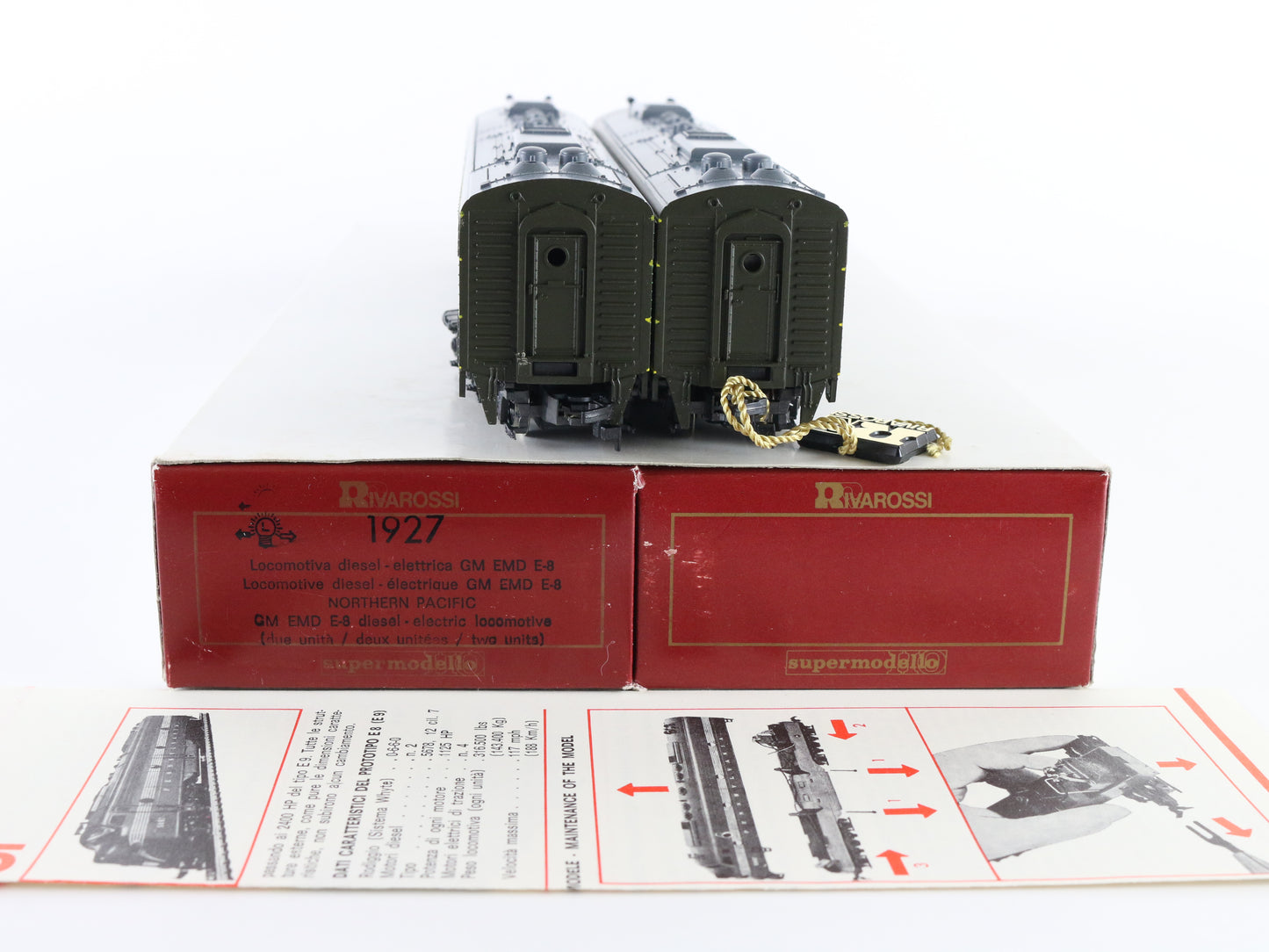 Rivarossi HO Northern Pacific EMD E8 Diesel Locomotives Set of 2