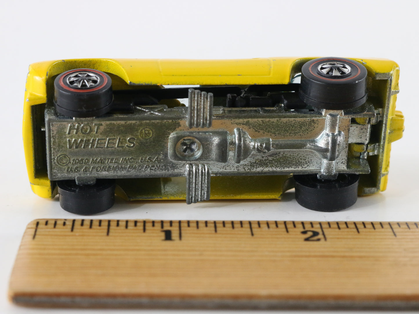 1970 Redline Hot Wheels Don Prudhomme Snake ENAMEL Yellow 1:64 6409 Usa