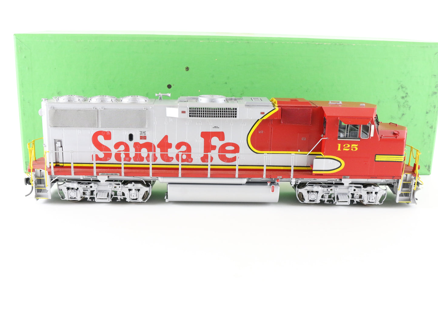 Overland O Santa Fe 125 GP60M Factory Painted Brass Diesel Locomotive OMI-0576.1