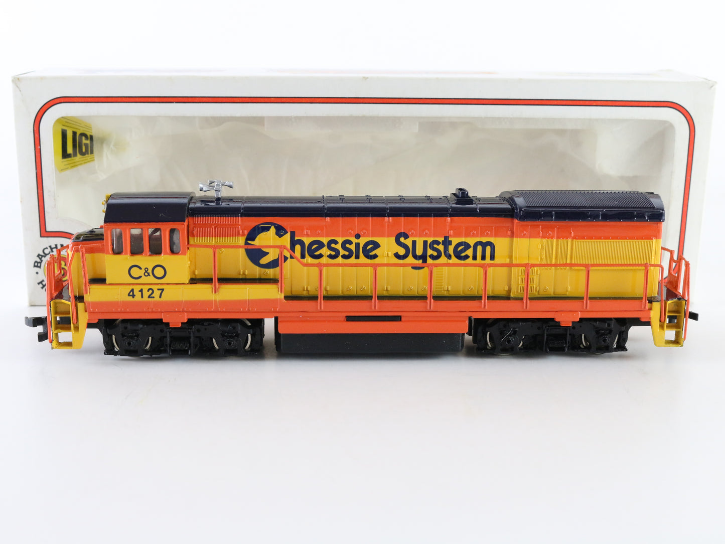 Bachmann HO Chessie System 4127 GE U36B Diesel Locomotive