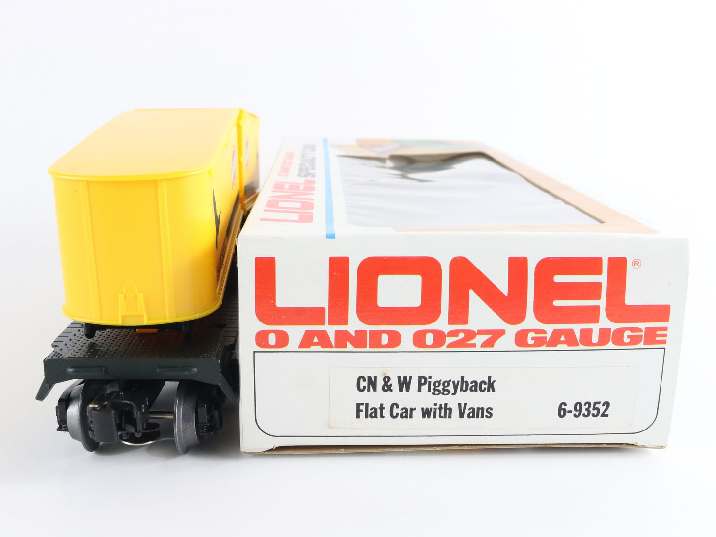 Chicago North Western CNW Piggyback Flat Car With Trailer Vans Lionel O 6-9352 classic intermodal transport model