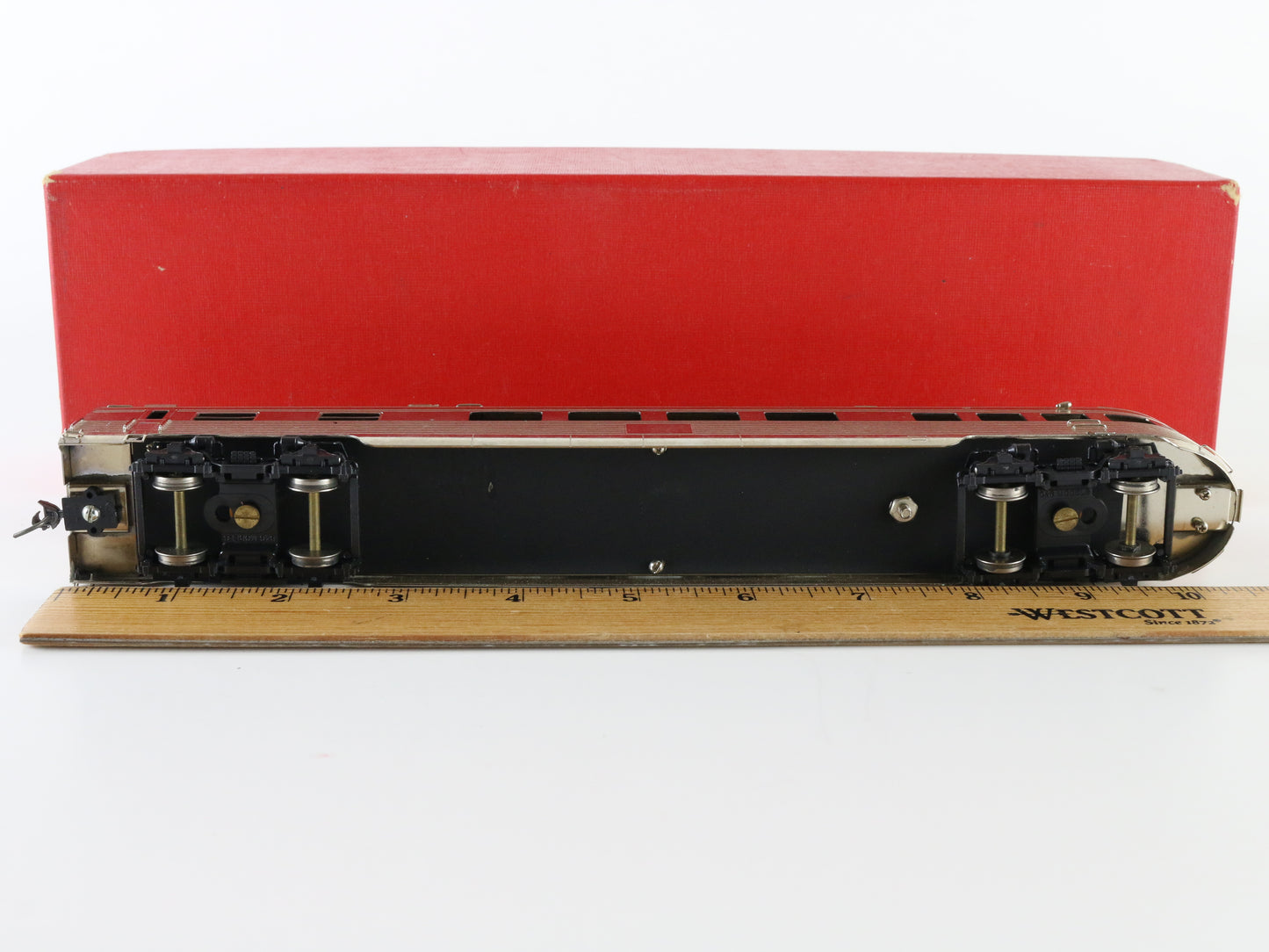 SOHO HO Southern Pacific SP 77' Corrugated Side Diner Observation Passenger Car Model