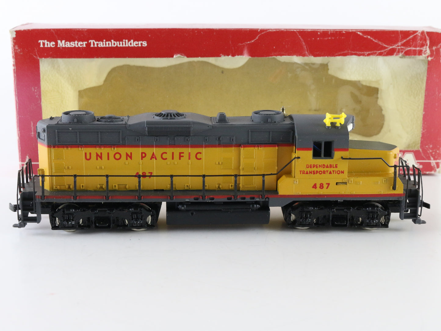 Mantua HO UP 487 GP20 Diesel Locomotive