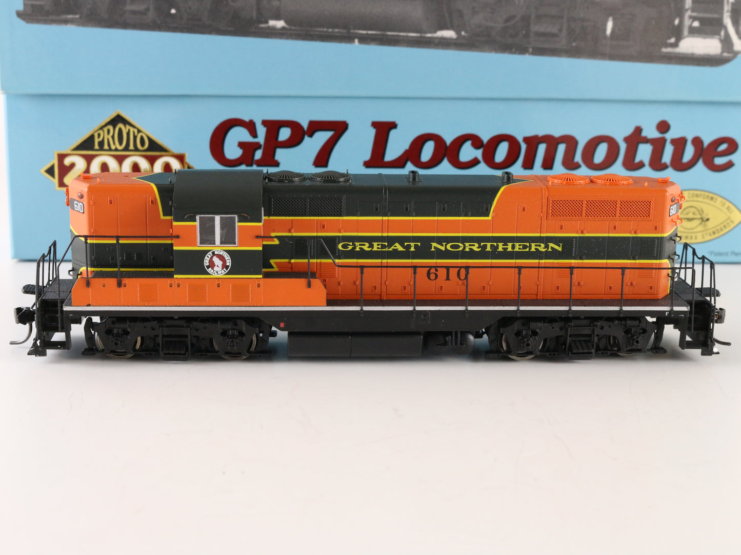 Proto 2000 HO Great Northern 610 GP7 Diesel Locomotive