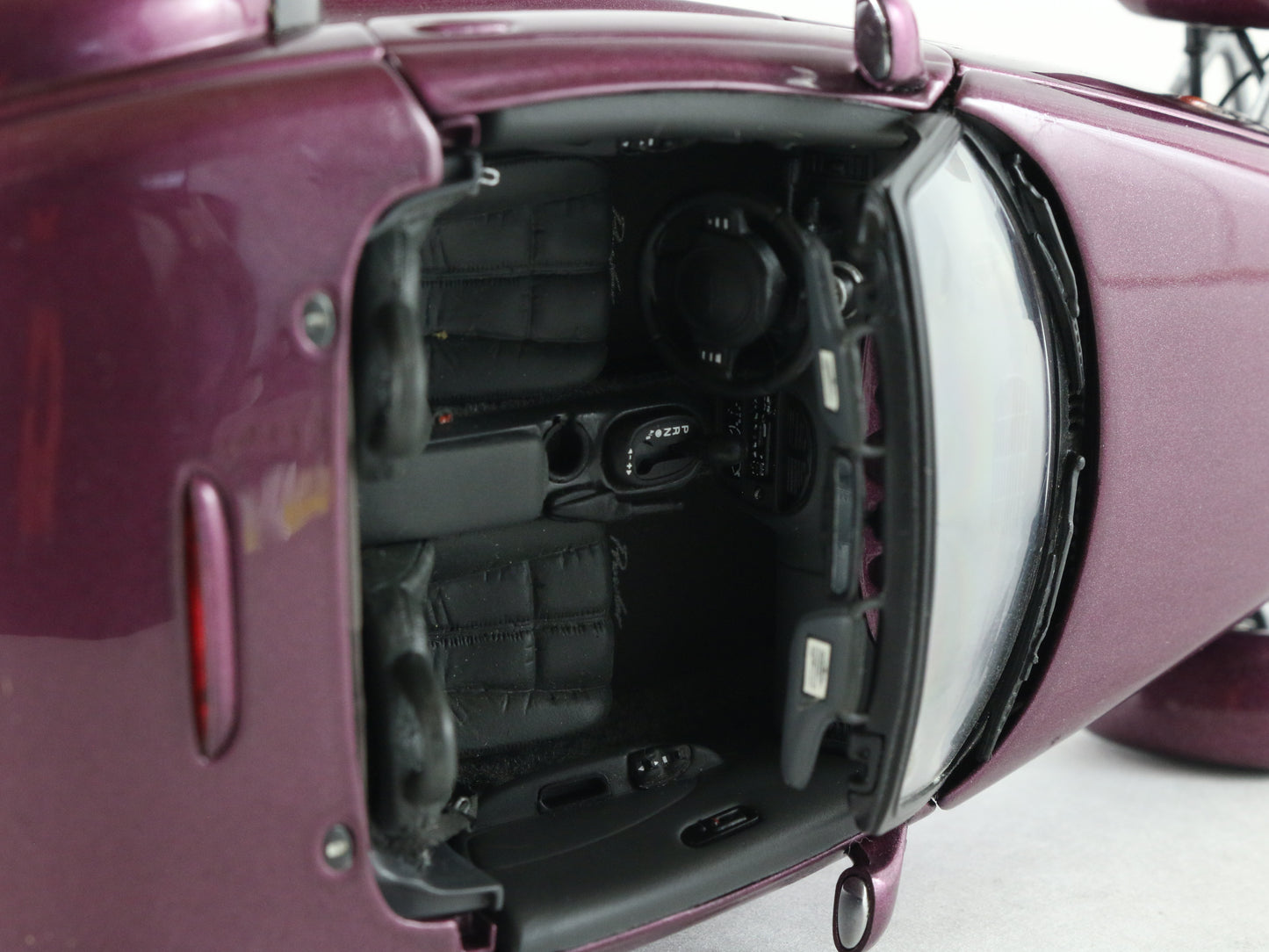 Plymouth Prowler Convertible Purple Danbury Mint 1:24 Diecast Model