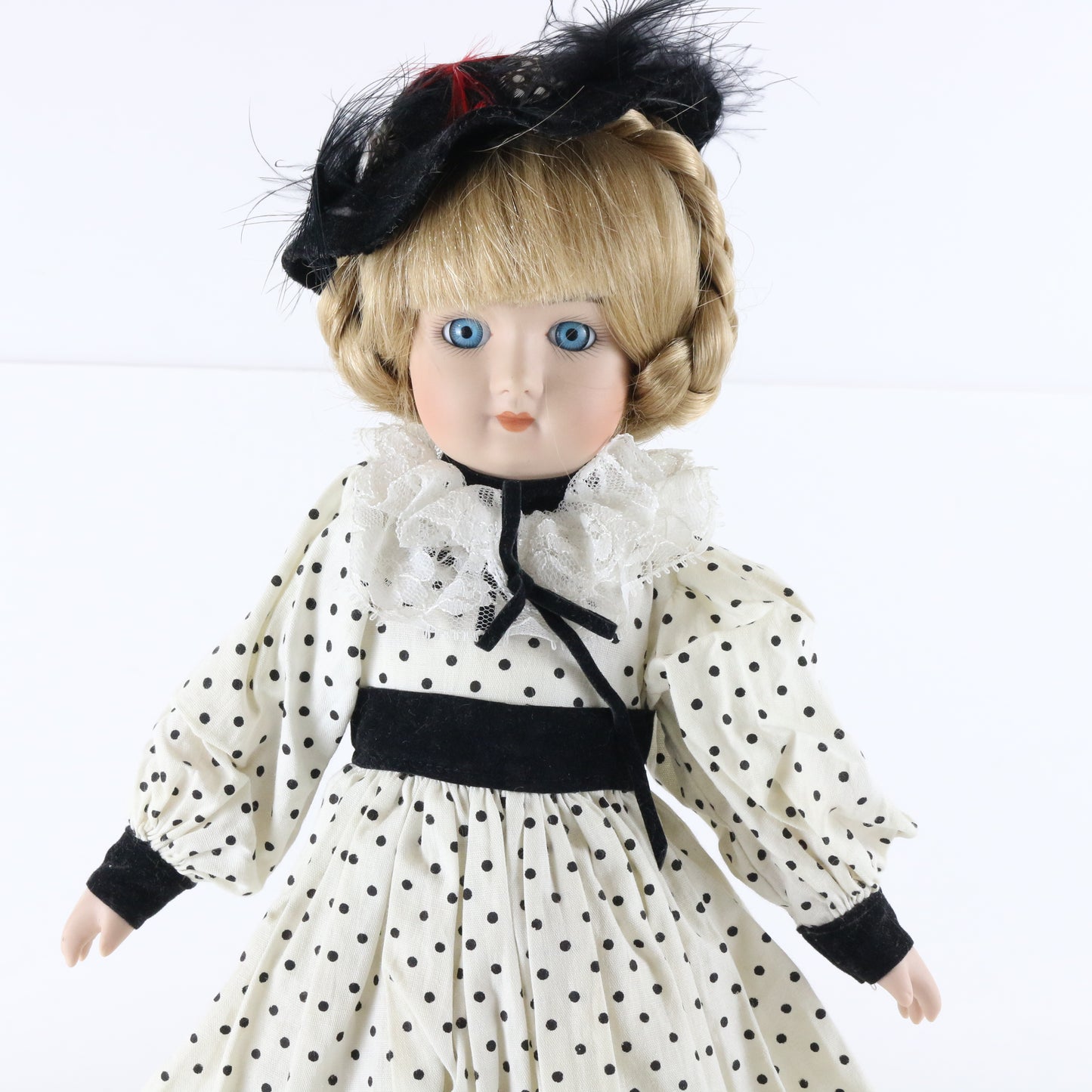 Greta Marian Yu 16" Porcelain Doll W/ Clothes & Hat 825/6000
