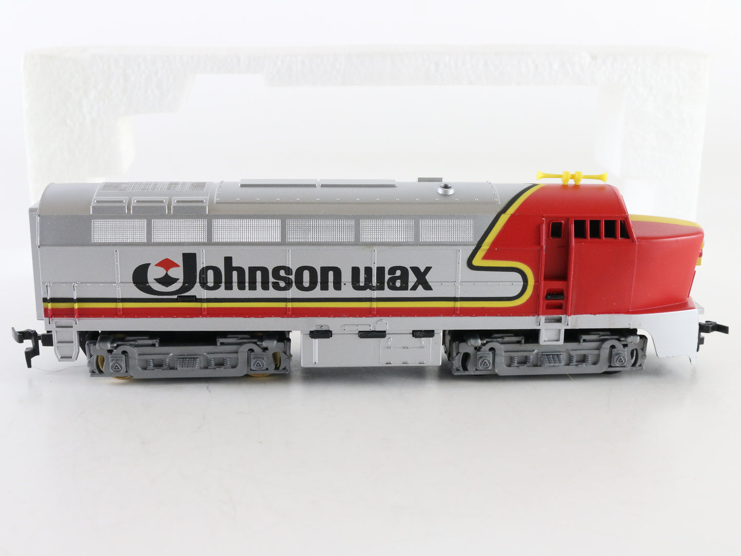Tyco HO Johnson Wax Santa Fe Shark Nose Diesel Locomotive Engine