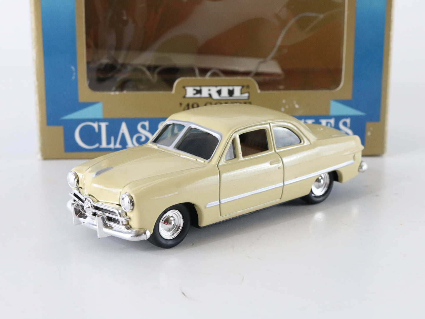 1949 Coupe Tan Ertl Metal Model Car 1:43