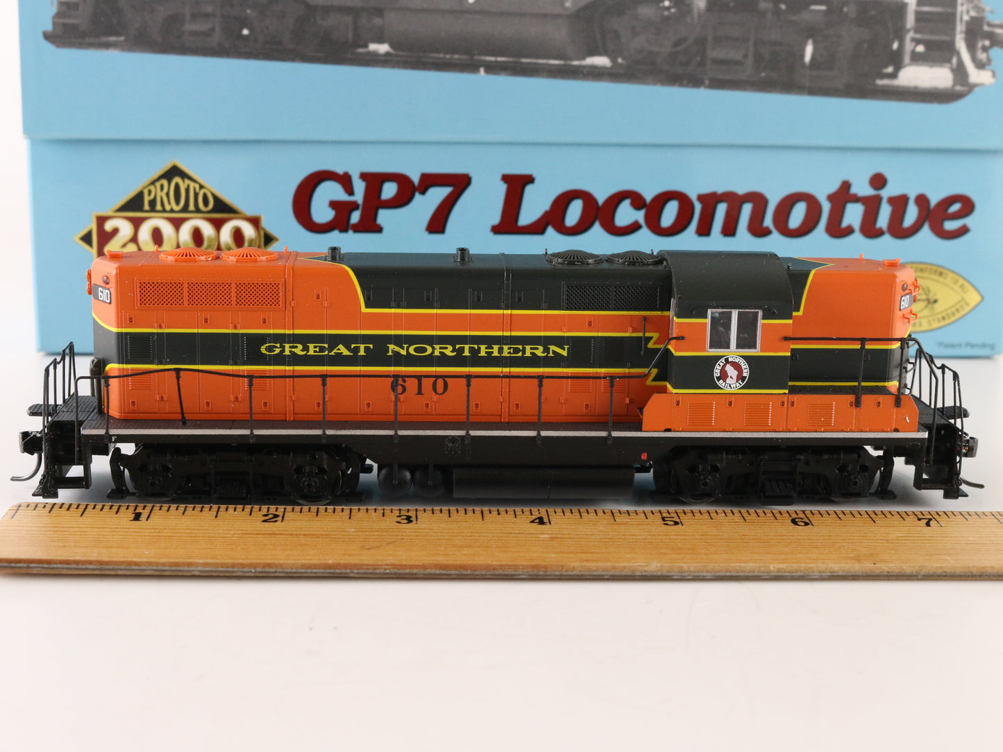 Proto 2000 HO Great Northern 610 GP7 Diesel Locomotive