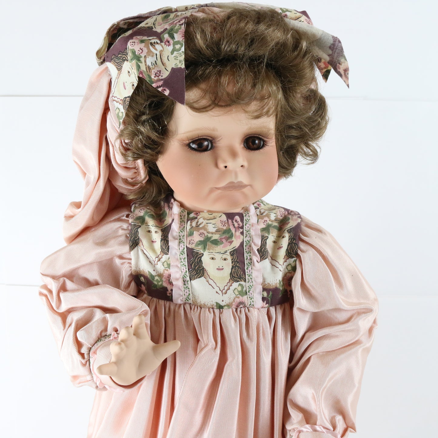 Monika Vickie Walker Rose Dress Girl Royal Treasures 24" Porcelain 590/2000