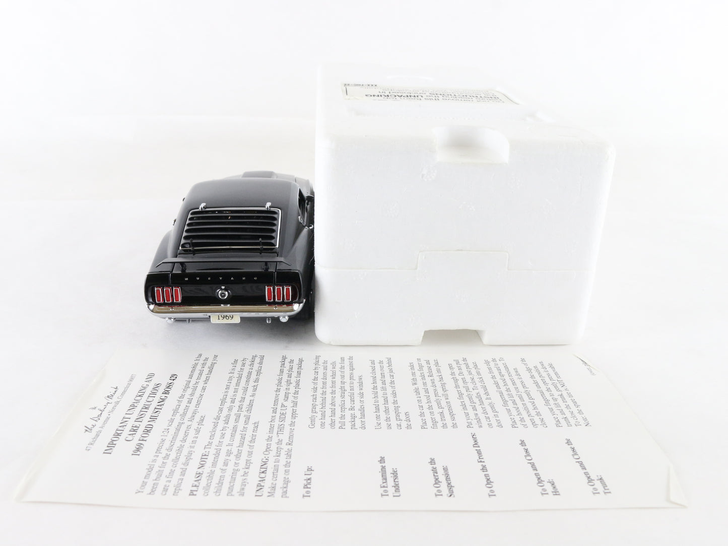 1969 Ford Mustang Boss 429 Black Danbury Mint 1:24 Diecast Model Car