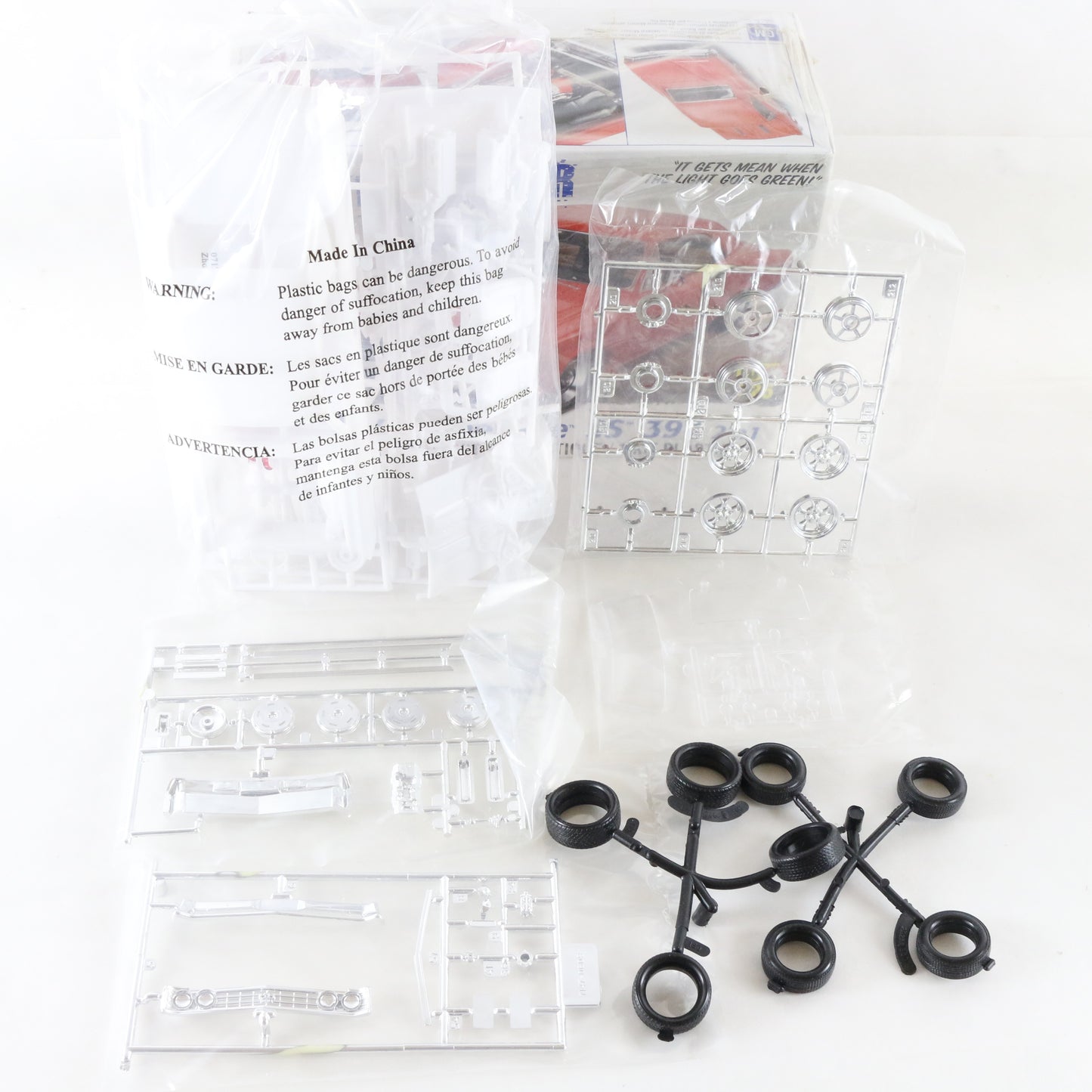 1967 '67 Chevelle SS 396 Street Burner Revell 1:25 2 In 1 Model Kit 85-4285