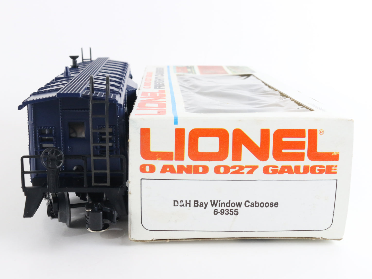 Delaware & Hudson D&H 9355 Illuminated Bay Window Caboose Lionel O 6-9355 lighted caboose for realistic operation