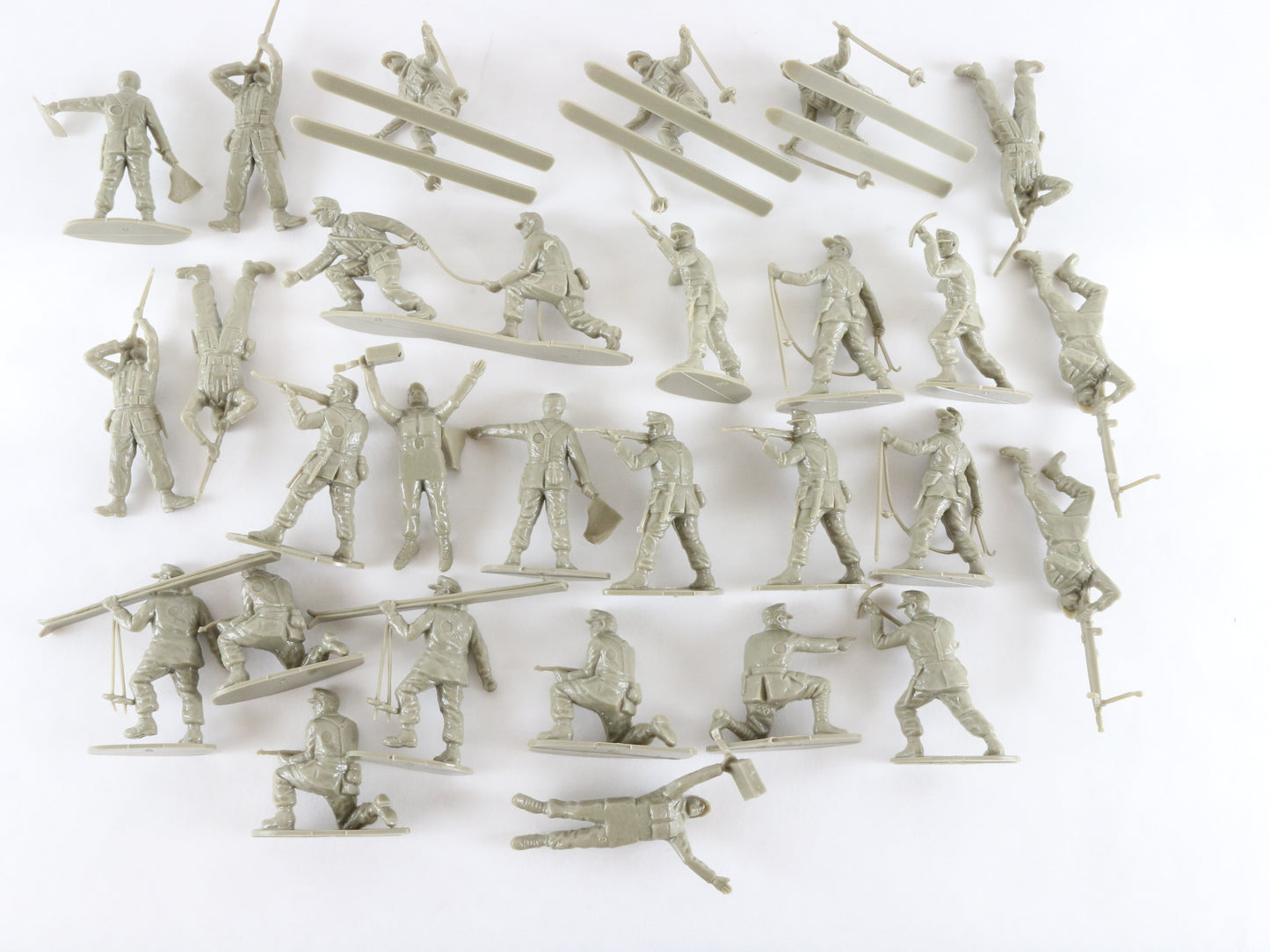 German Mountain Troops WWII Soldiers Airfix 1:32 A04713 Plastic Model Figures