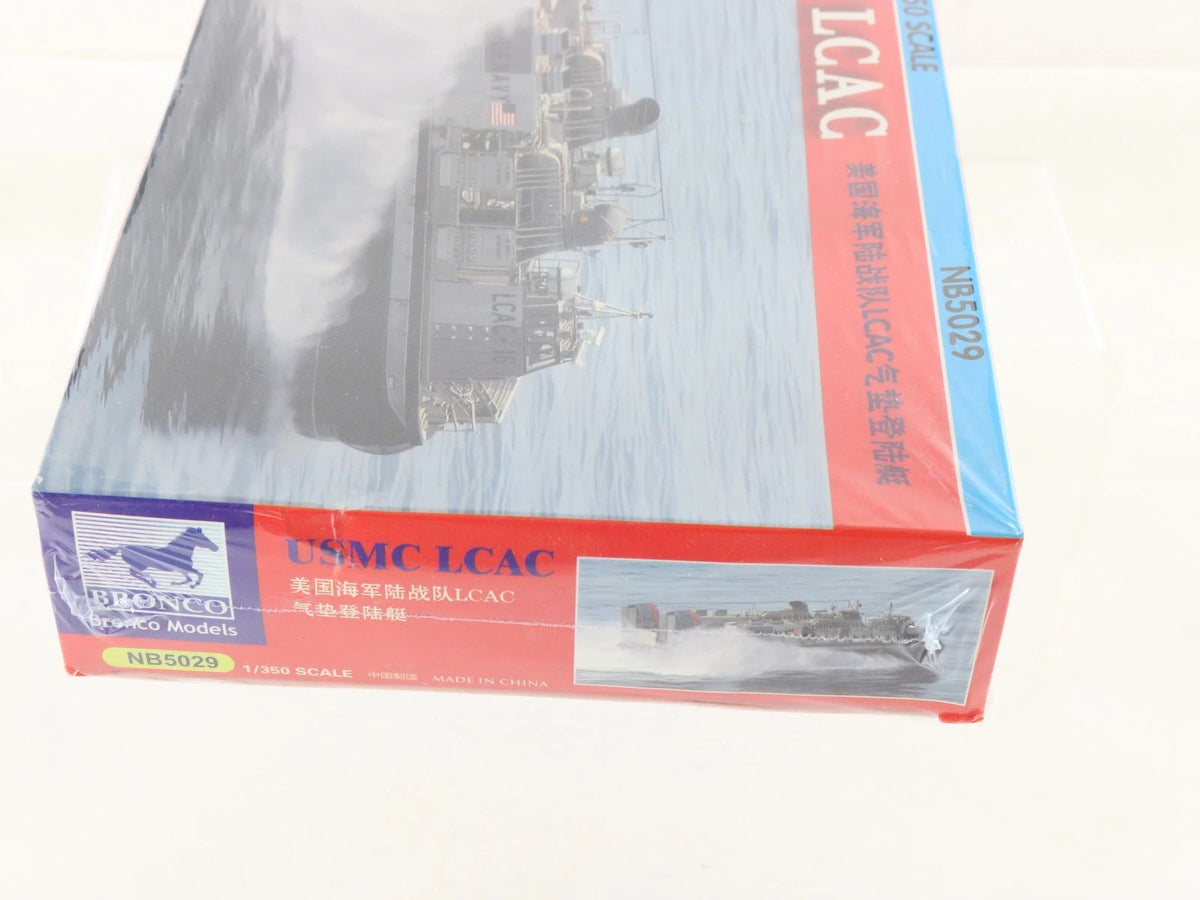 LCAC Landing Craft Air Cushion Boat USMC Bronco 1:350 NB5029 Sealed Military Kit