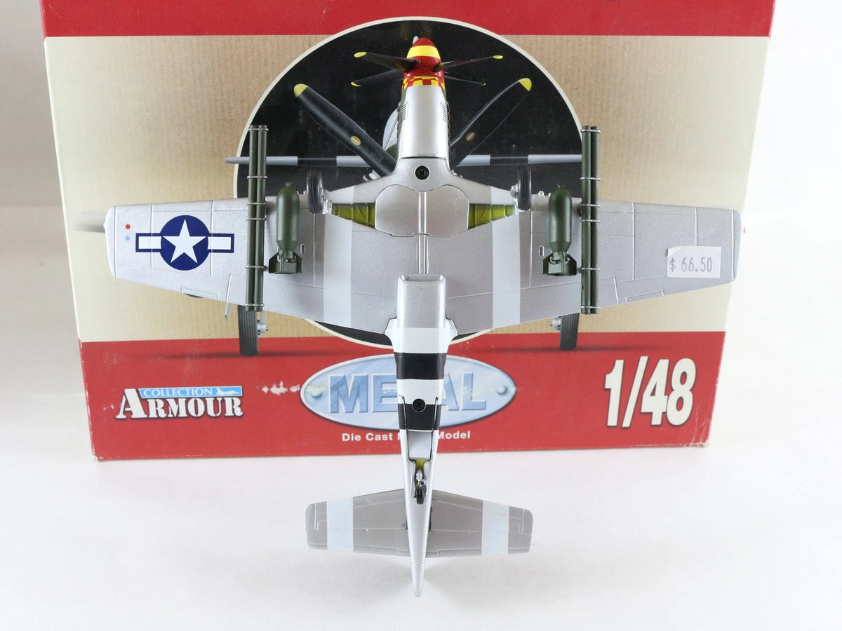 P-51 Mustang North American Fighter Plane USAAF WW2 Aces Armour 1/48 98006 Model