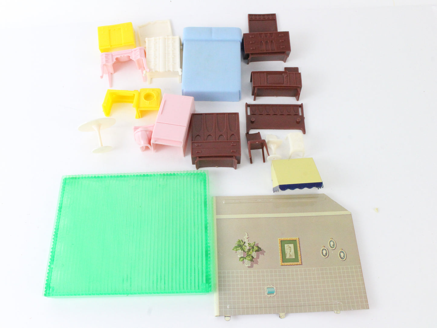 Vintage Colonial Doll House Modern Metal Two Story Marx 4070 W/ Box & Furniture