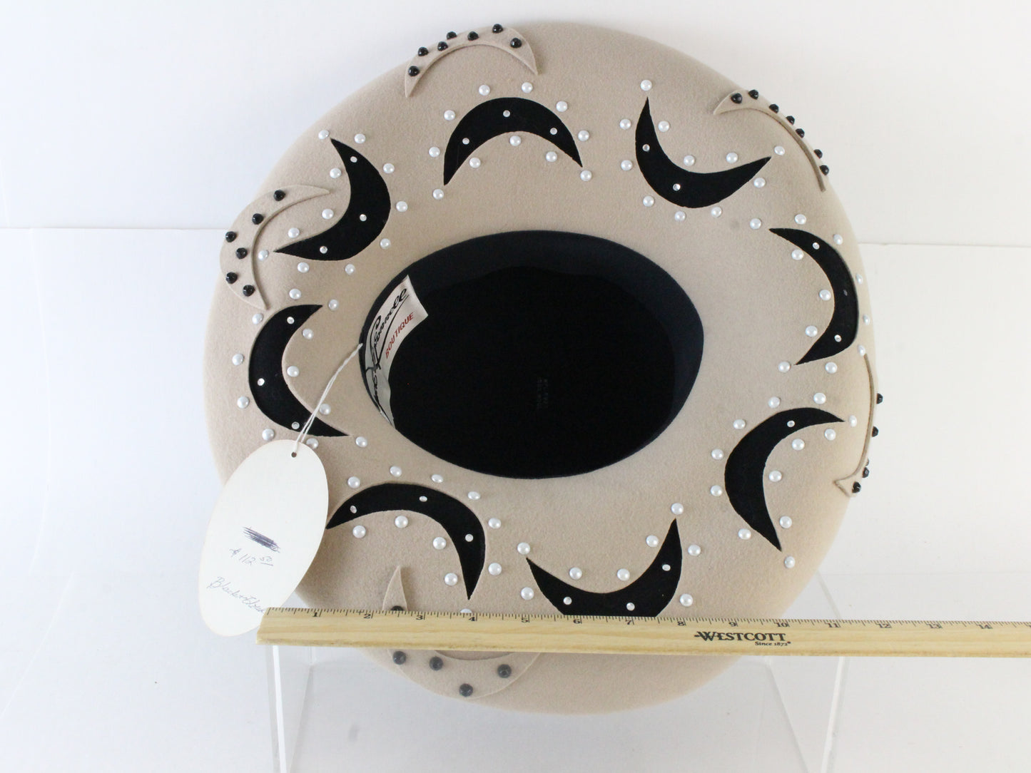 Jack Mcconnell New York Ladies Black Wool Felt Hat W/ Moon Cutouts 6 7/8 55cm