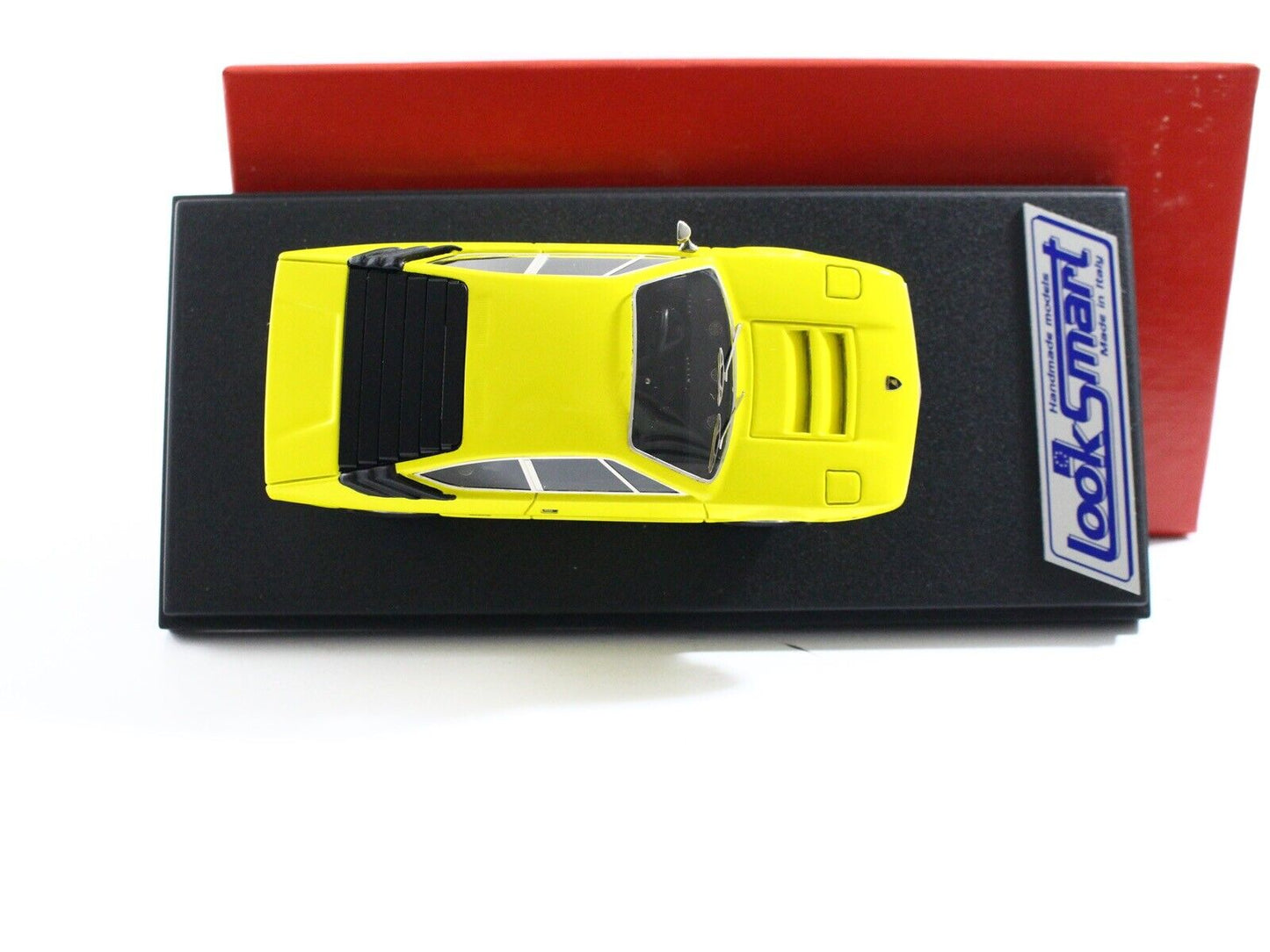 Lamborghini Urraco 250 2+2 Yellow Look Smart 1:43 Scale Car LS11C RARE