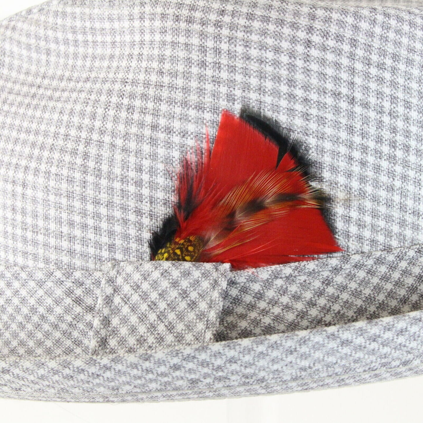 Bee Hats St Louis Gray White Plaid Feather Fedora Mens OR Womens Hat 6 7/8 54cm