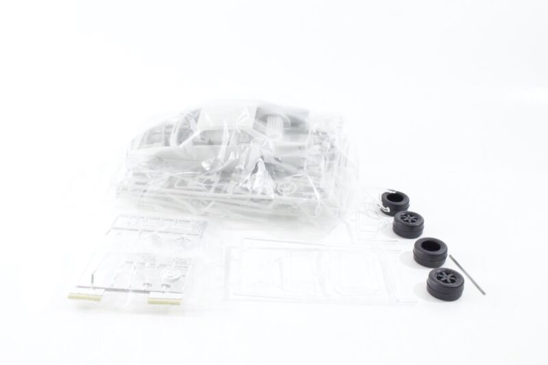 Grand Prix STP Richard Petty #43 NASCAR AMT ERTL 1:25 Kit OPENED 6728