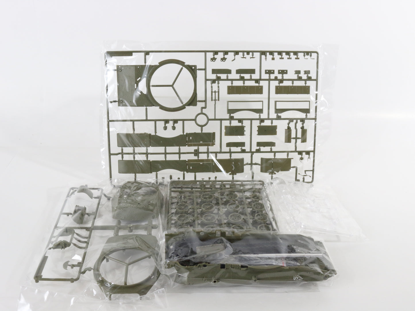 M60a1 Patton Main Battle Tank Military Kit ARV Club 1:35 Af35060 No Instructions