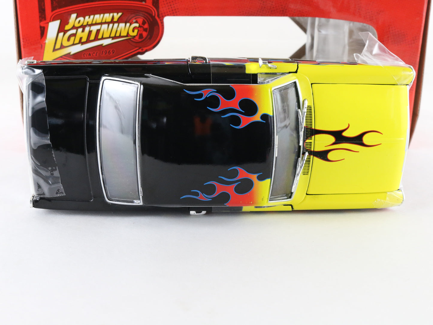 1966 '66 Chevy Nova SS Black Musclecars R27 Johnny Lightning 1:24 Diecast 51105