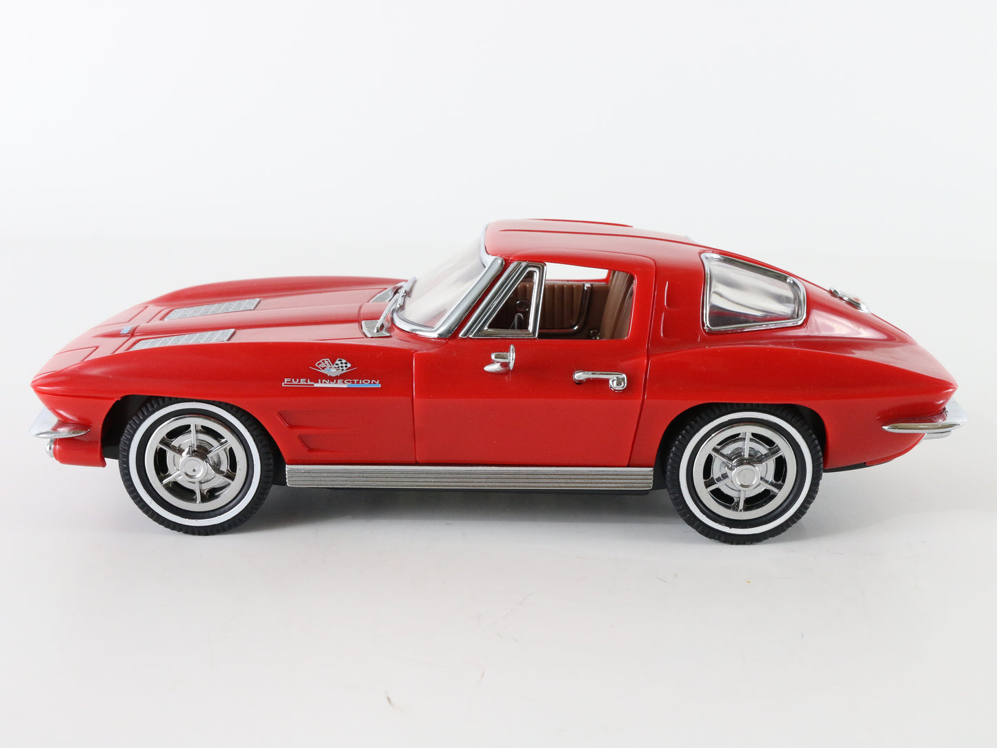 Corvette Sting Ray Red Telemania Model Car Telephone 93390 9"