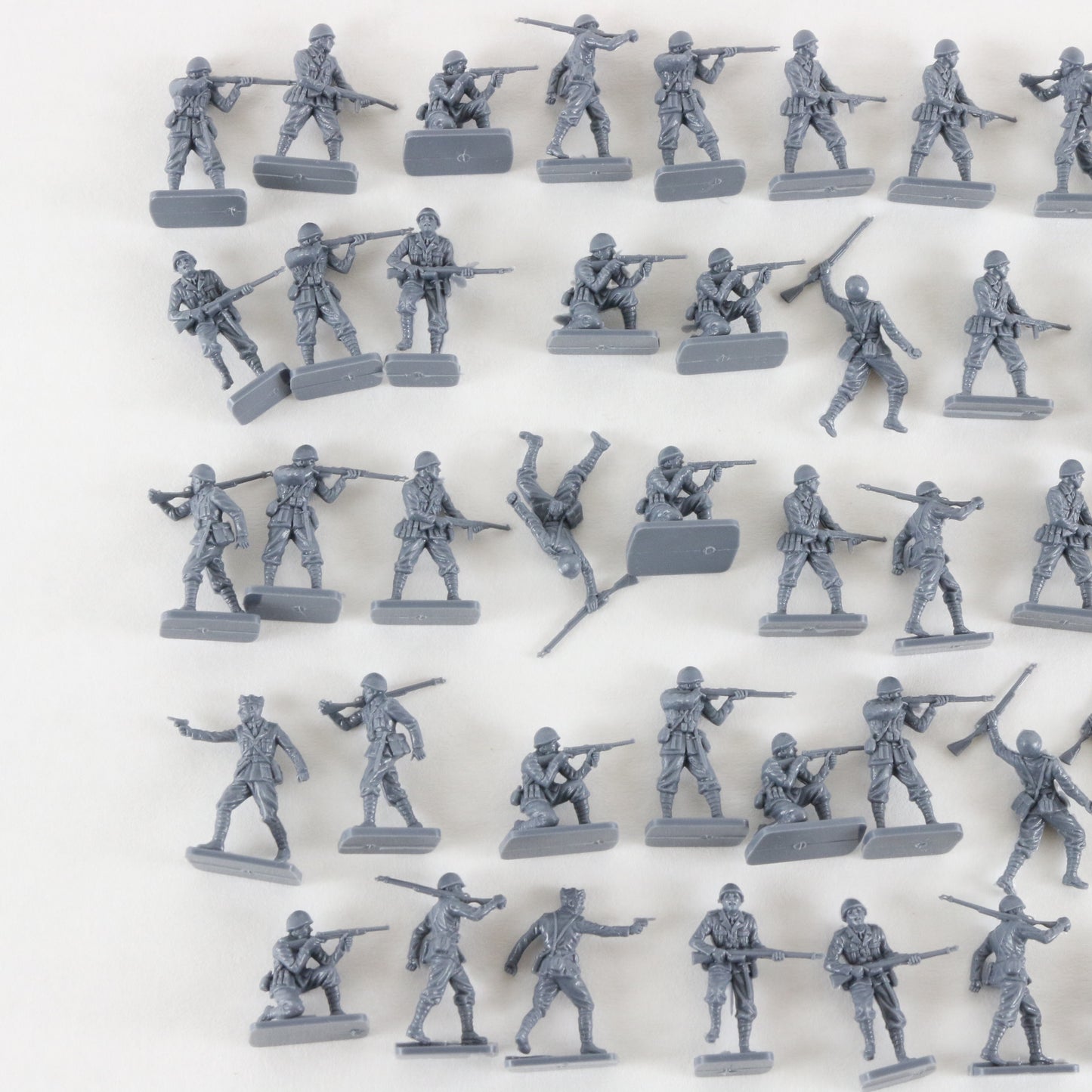 Italian Infantry WWII Airfix 1:72 A01757 Plastic Model Soldier Figures