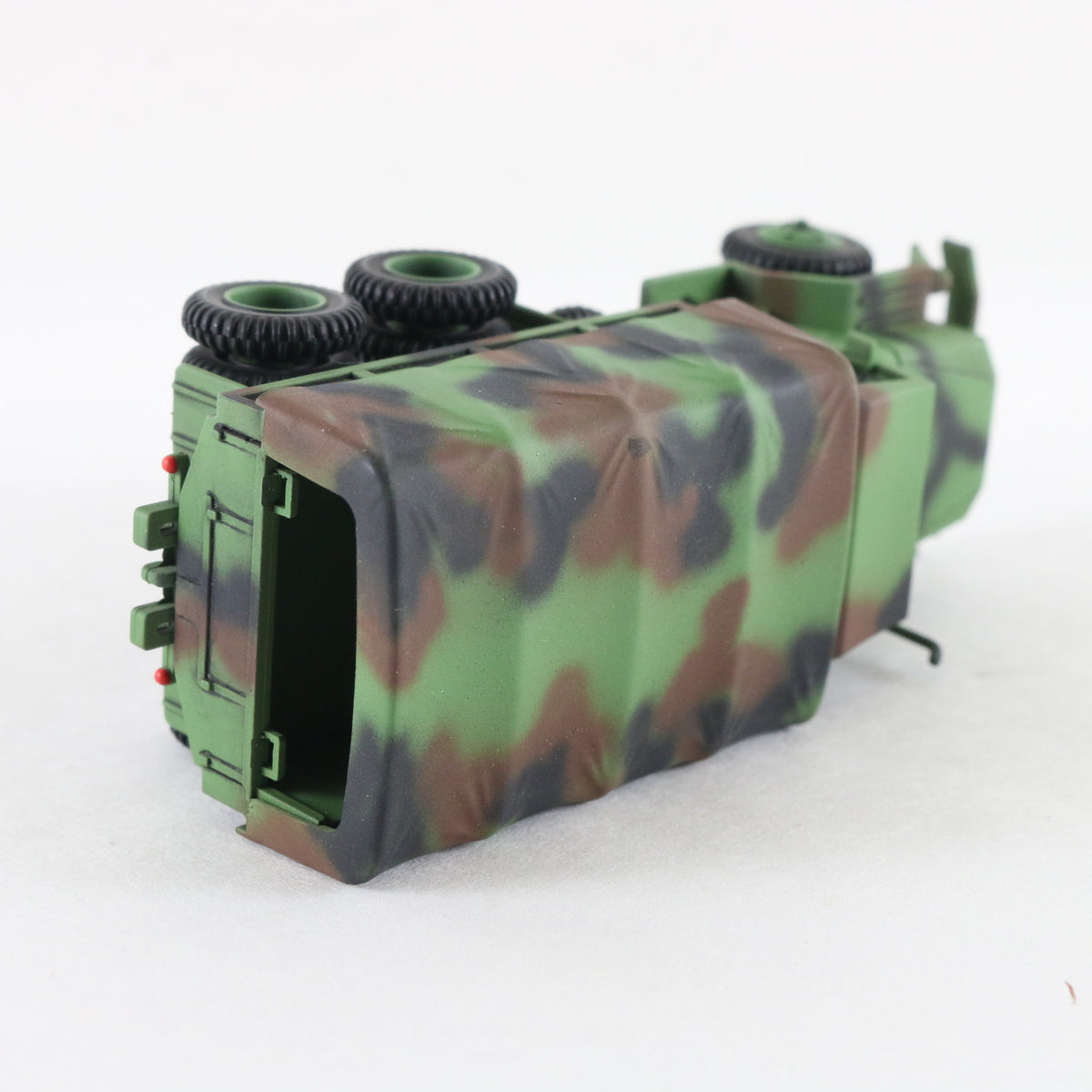 M35A2 M35 6x6 Transport Truck Camo Green War Wings 1:72 Plastic Model