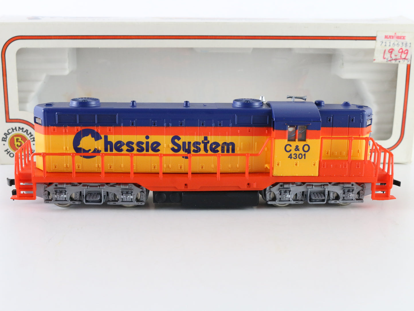 Bachmann HO Chessie System 4301 GP18 Diesel Locomotive