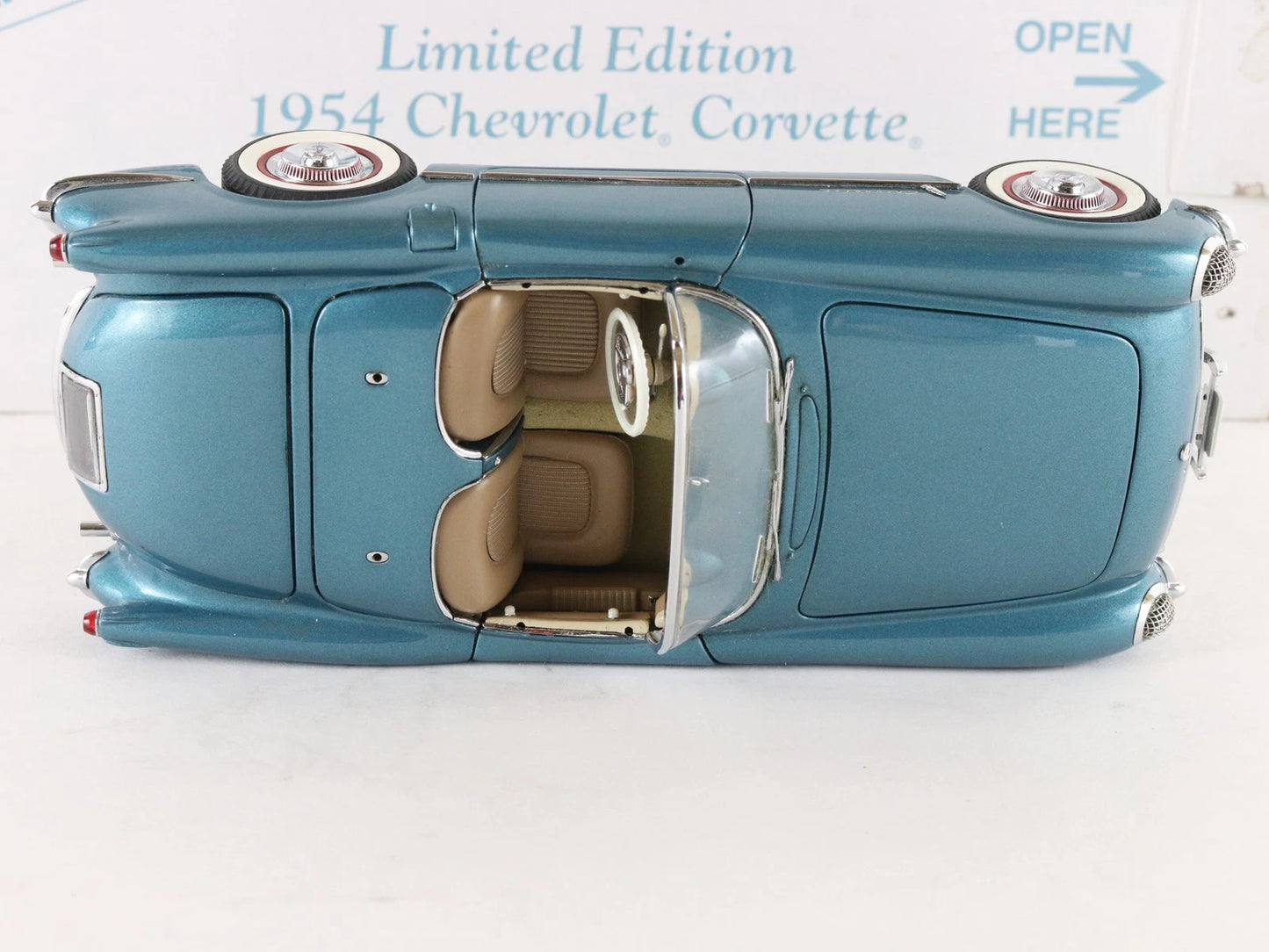 1954 Chevy Corvette Limited Blue Convertible Danbury Mint 1:24 Model #3384