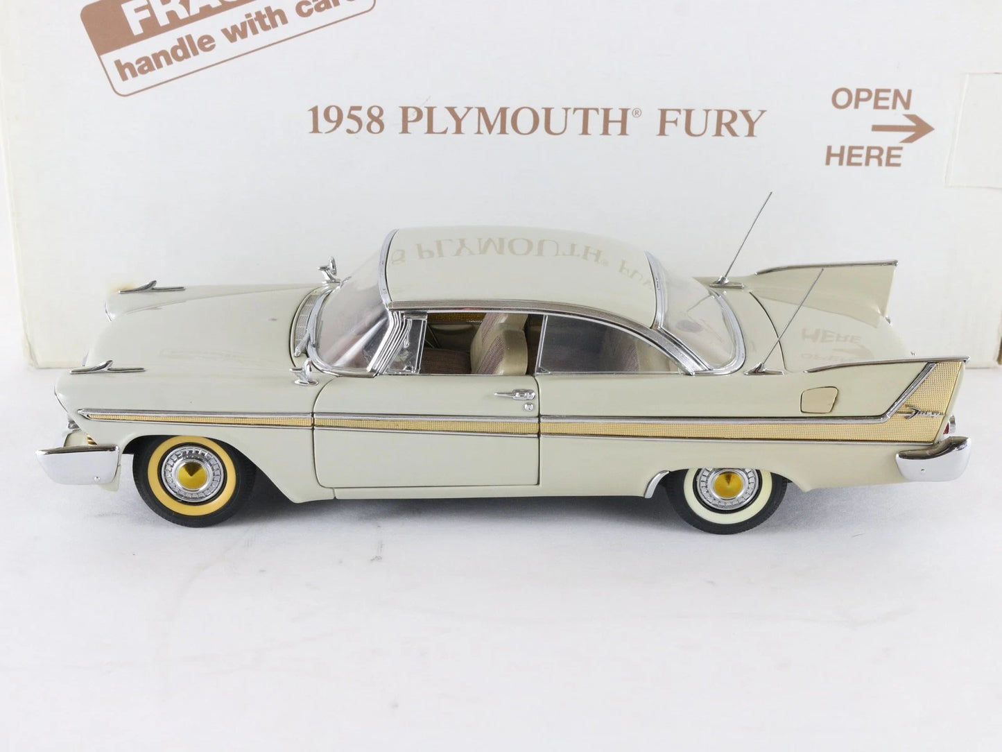 1958 Plymouth Fury Hardtop Buckskin Beige Danbury Mint 1:24 Diecast Model Car