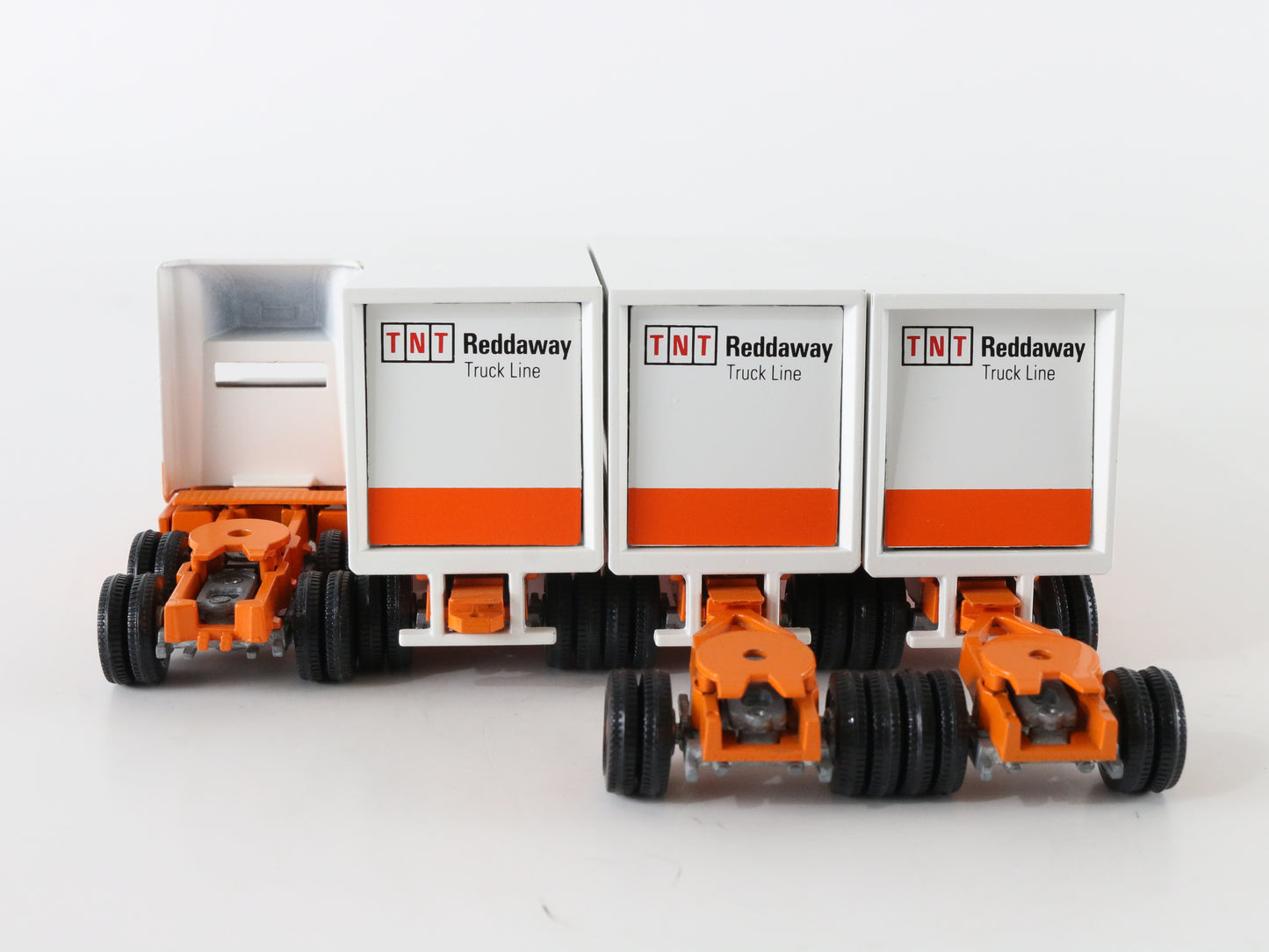 1993 TNT Reddaway Semi Truck & Trailers Triples Winross 1:64 Metal Model Vehicle