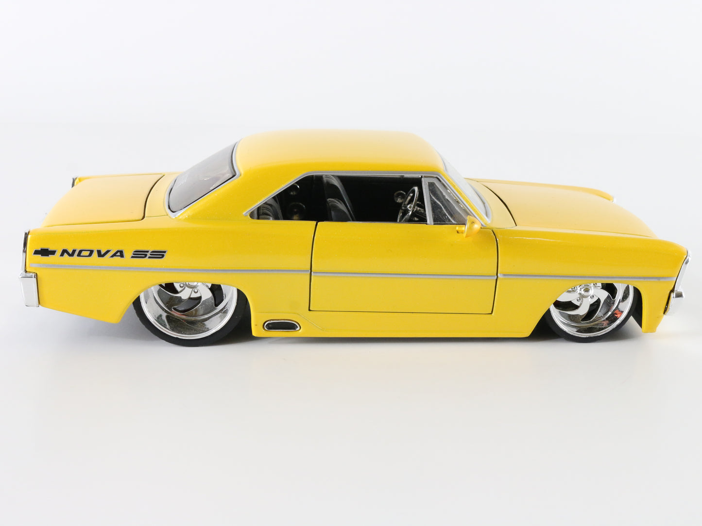 1967 Chevy Nova SS Big Time Muscle Yellow Jada Toys 1:24 90215 Model Car