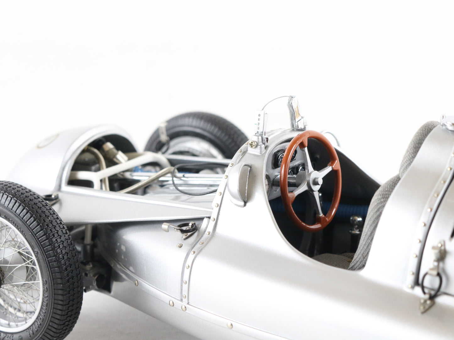 1938-39 Auto Union Type D Silver CMC 1:18 M-027 Metal Model Car