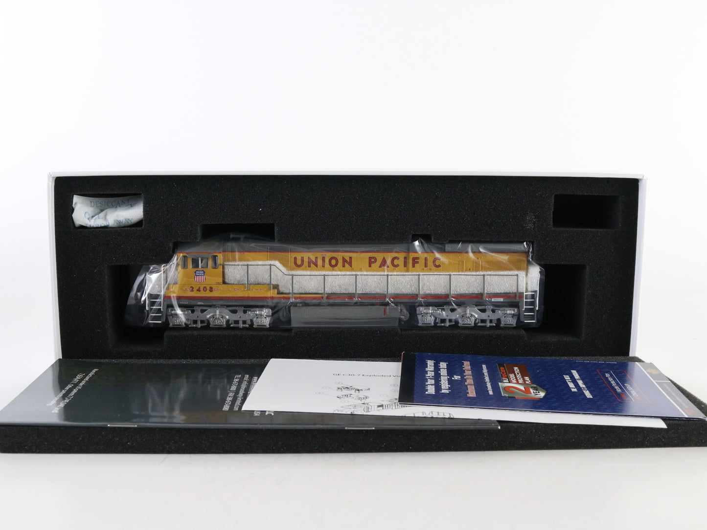 Broadway Limited Paragon HO 4414 Union Pacific UP 2408 GE C30-7 Diesel Engine