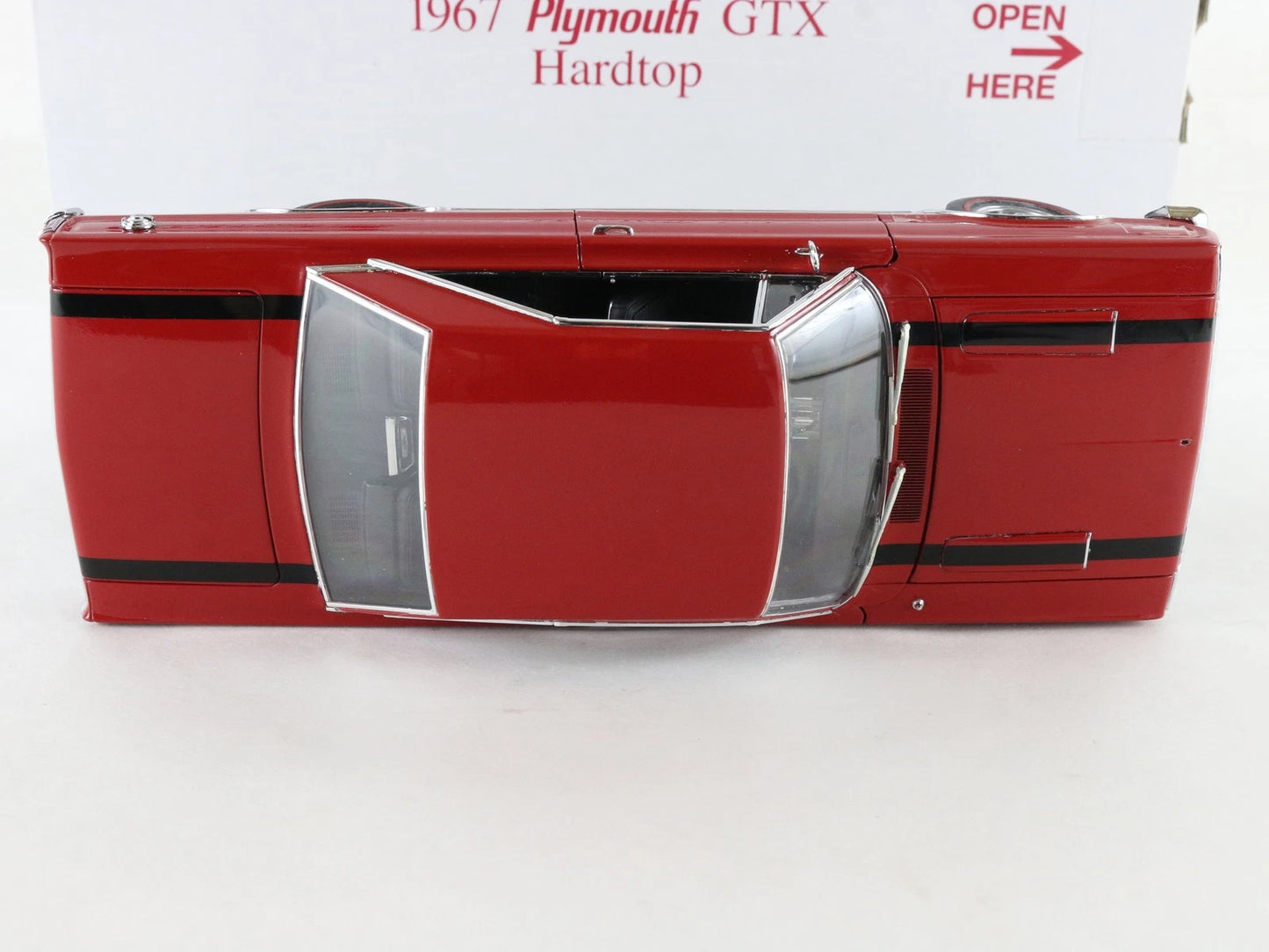 1967 Plymouth GTX Hardtop Red & Black Danbury Mint 1:24 Diecast Model Car