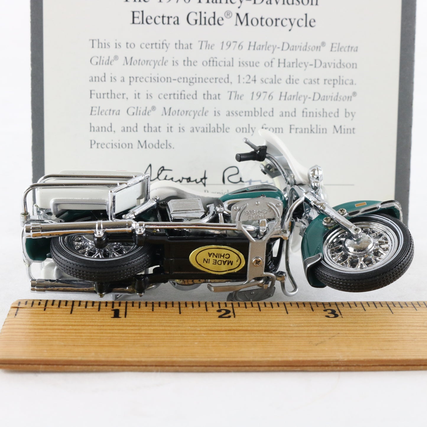 1976 Harley Davidson Electra Glide Franklin Mint 1:24 Model Motorcycle