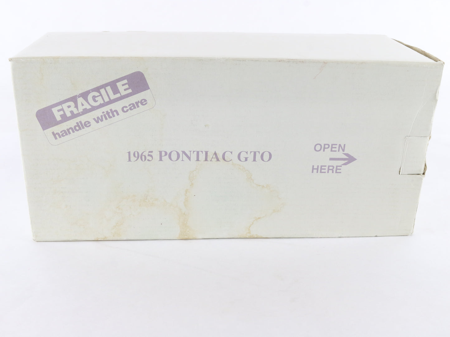 1965 Pontiac GTO Iris Mist Purple Danbury Mint 1:24 Diecast Model