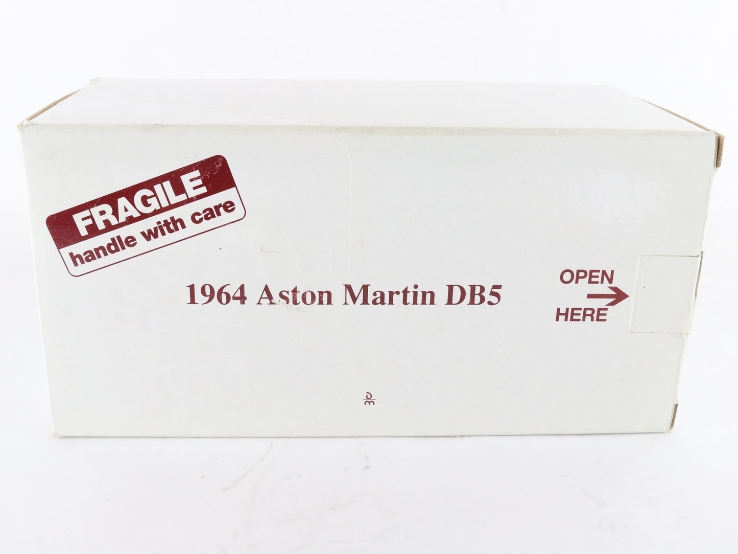 1964 Aston Martin DB5 Red Danbury Mint 1:24 Diecast Model Car