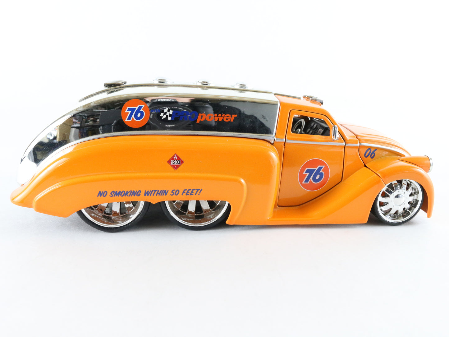 1939 Dodge Airflow Tanker Truck 76 Oil Jada D-rods 1:24 90924