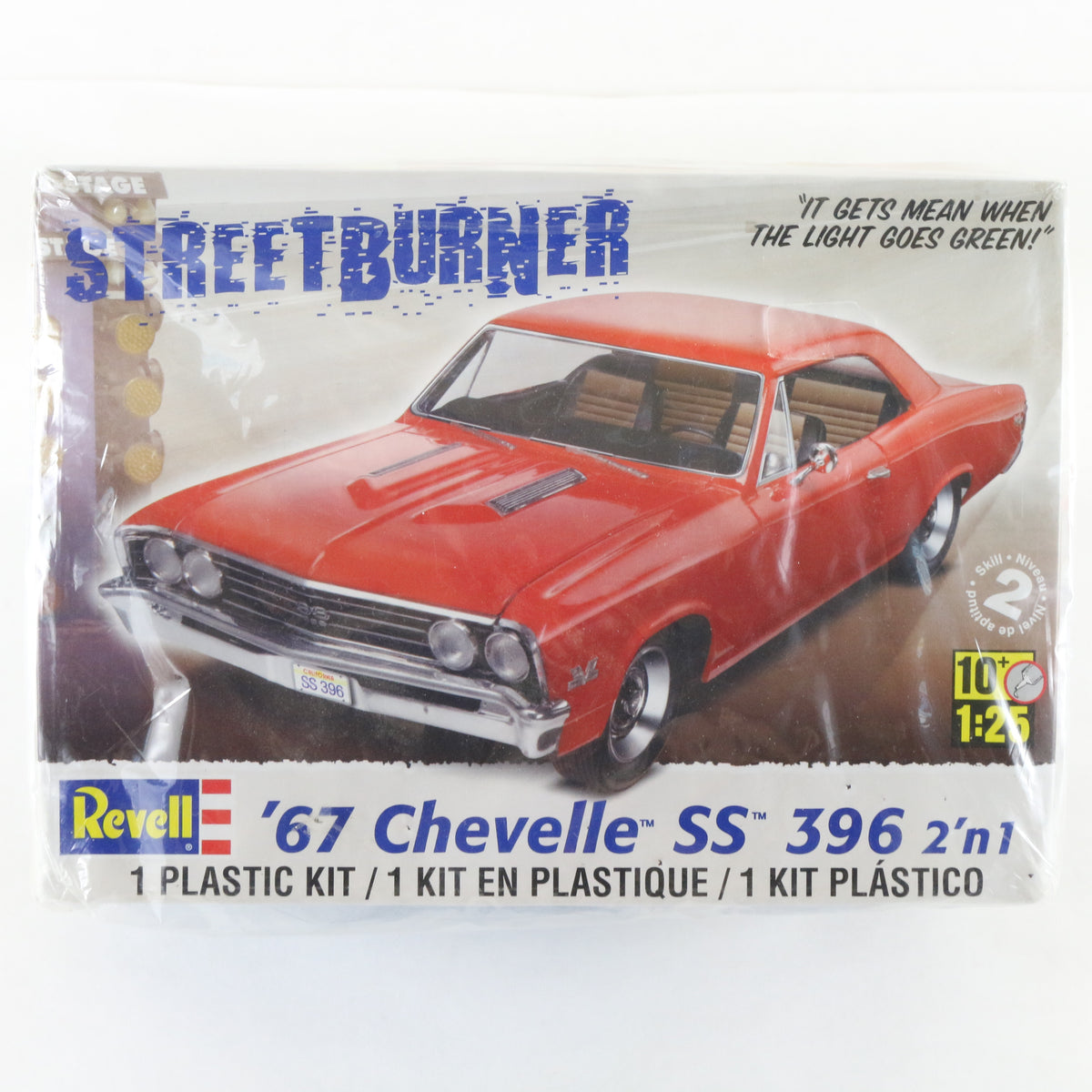 1967 '67 Chevelle SS 396 Street Burner Revell 1:25 2 In 1 Model Kit 85-4285