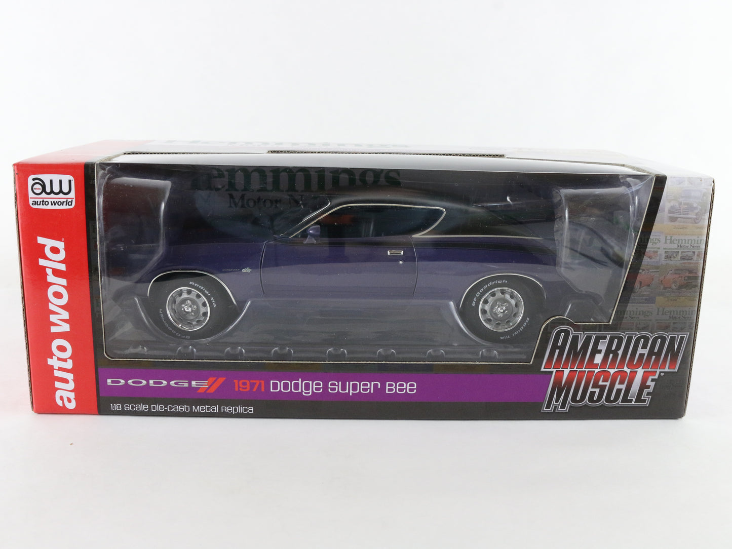 1971 Dodge Super Bee Hemmings Motor News American Muscle Auto World 1:18 Purple