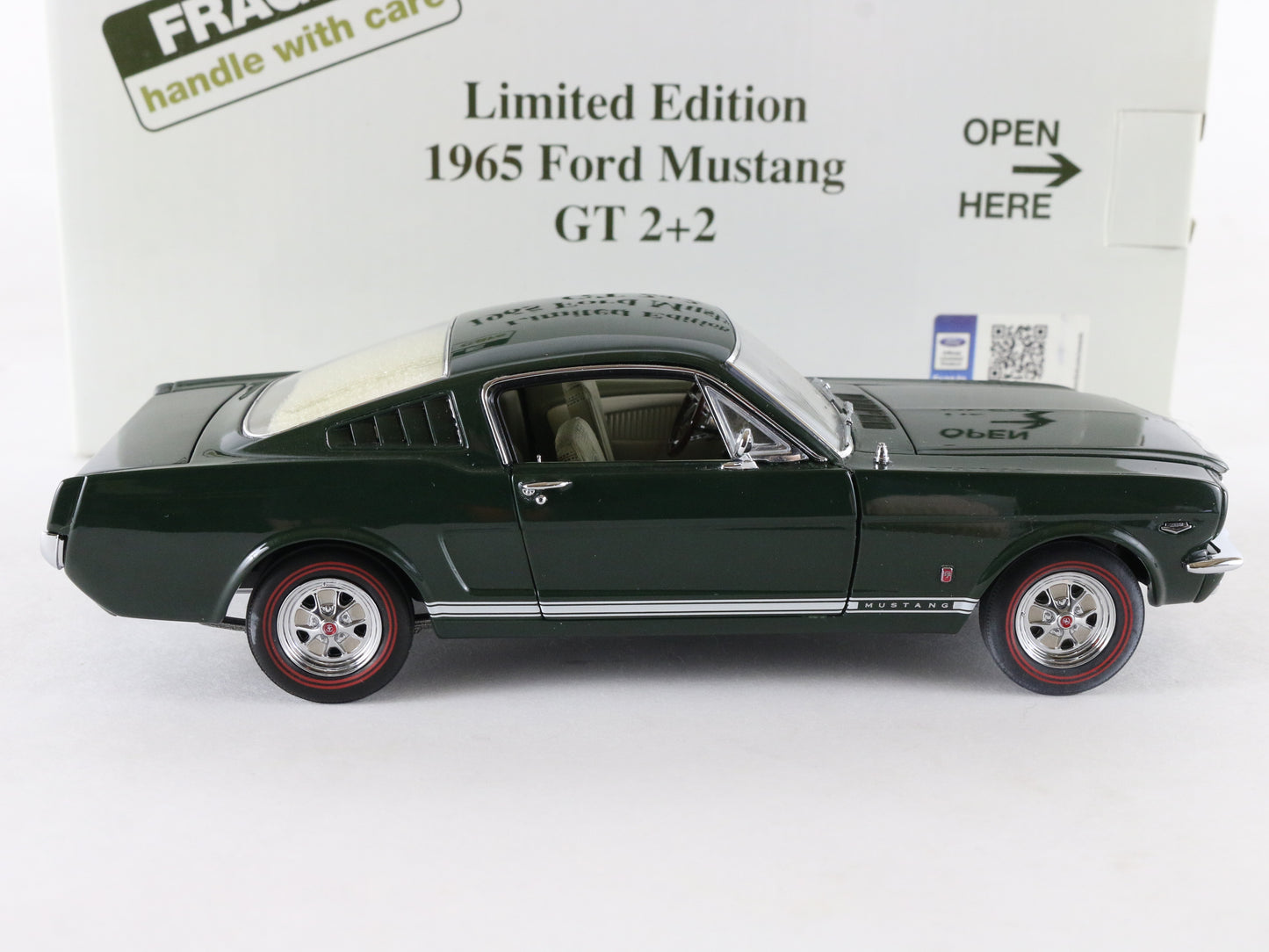 1965 Ford Mustang GT 2+2 Green Danbury Mint 1:24 Diecast Model 357/1965