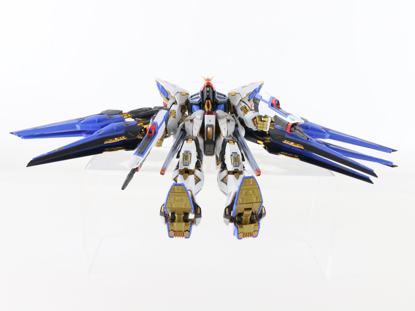 Gundam MG ZGMF-x10a Freedom Zaft Mobile Suit 1:100 Model Figure W/ Decals