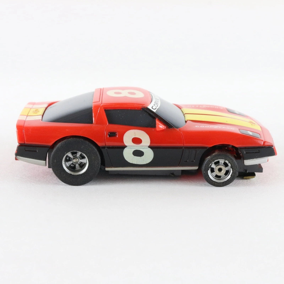Aurora AFX Chevy Corvette #8 Red Yellow Screecher HO Slotless Slot Cars